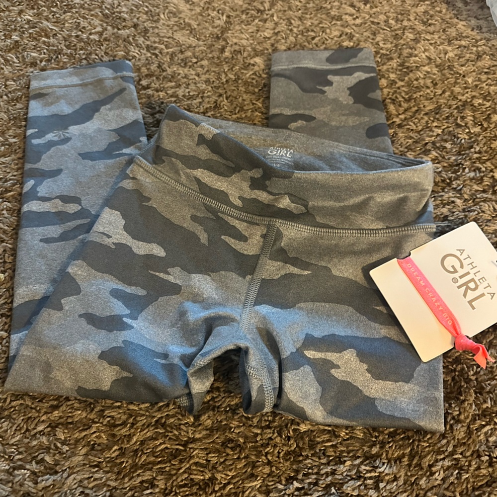 Athleta girl crop leggings gray camo size 6/6x